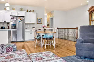 1581 Redwing Dr, Neenah, WI 54956 - Photo 10