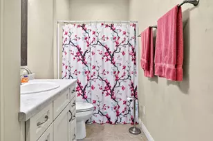 1581 Redwing Dr, Neenah, WI 54956 - Photo 24