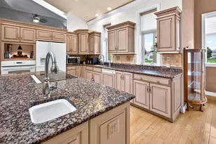 1521 Fallow Dr, Neenah, WI 54956 - Photo 30