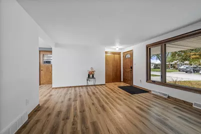1509 Apache Avenue, Green Bay, WI 54313 - Photo 4