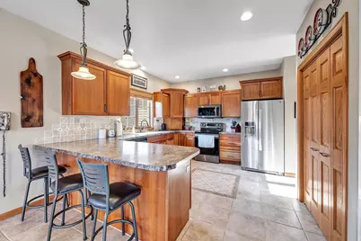 3551 Glen Abbey Drive, Green Bay, WI 54311 - Photo 8