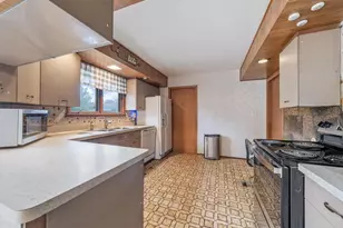 1530 W 7th Ave, Oshkosh, WI 54902 - Photo 6