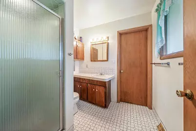 1530 W 7th Avenue, Oshkosh, WI 54902 - Photo 12