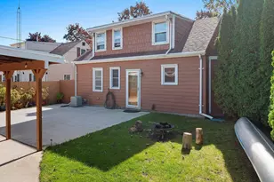 834 Manitou St, Manitowoc, WI 54220 - Photo 6