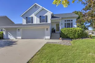 446 Rockrose Dr, Fond du Lac, WI 54935 - Photo 1