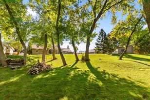 151 Graceland Dr, Oshkosh, WI 54904 - Photo 34