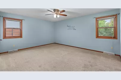 151 Graceland Drive, Oshkosh, WI 54904 - Photo 16