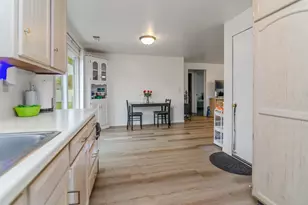 930 Abrams St, Green Bay, WI 54302 - Photo 28