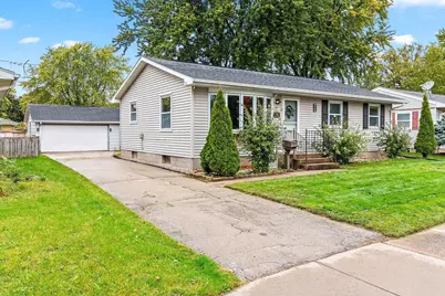 111 N Meadow Street, Oshkosh, WI 54902 - Photo 22