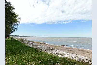 2829 East Shore Drive, Green Bay, WI 54302 - Photo 24