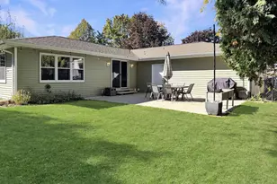 924 Laurel Ln, Kaukauna, WI 54130 - Photo 28
