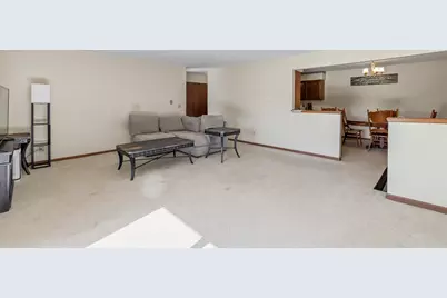 800 S Park Avenue #2F, Fond du Lac, WI 54935 - Photo 8