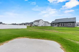1400 Divinity Dr, De Pere, WI 54115 - Photo 26