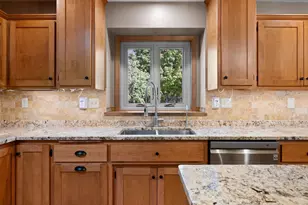 4072 Hackberry Ct, Green Bay, WI 54311 - Photo 12