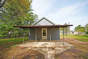 419 Bonnell Ave, Redgranite, WI 54970 - Photo 16