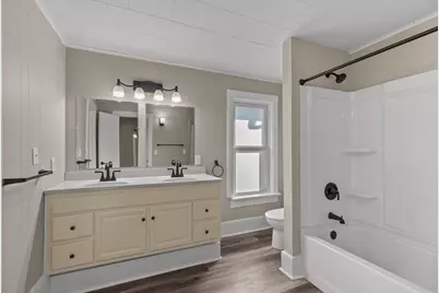 1021 Eastman Street, Oshkosh, WI 54901 - Photo 16