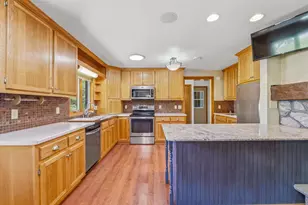 291 Evergreen Rd, Mount Calvary, WI 53047 - Photo 4