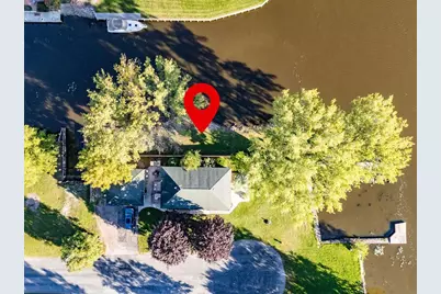 912 Adams Avenue, Oshkosh, WI 54902 - Photo 4