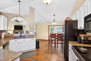 1729 Justin Dr, Omro, WI 54963 - Photo 8