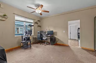 333 W 11th Ave, Oshkosh, WI 54902 - Photo 8