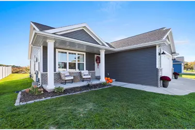 1013 Grassy Meadow Lane, Menasha, WI 54952 - Photo 8