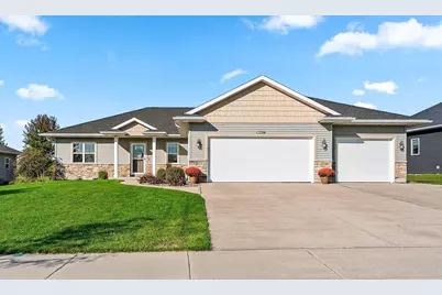 1715 Red Oak Street, Green Bay, WI 54313 - Photo 1