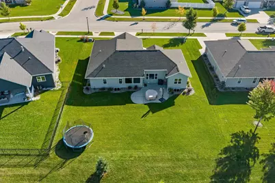 1715 Red Oak Street, Green Bay, WI 54313 - Photo 76