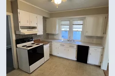 302 Pine Street, Neenah, WI 54956 - Photo 6