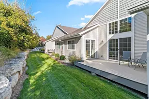 2580 Bay Harbor Cir, Green Bay, WI 54304 - Photo 14