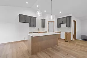 4932 Water Mint Wy, Green Bay, WI 54313 - Photo 2