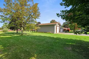 213 Main St, Pulaski, WI 54162 - Photo 46