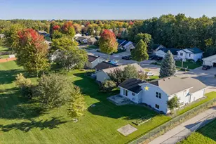 1755 Woodstock St, Oshkosh, WI 54904 - Photo 62