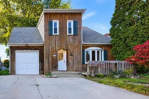518 W Main St, Waupun, WI 53963 - Photo 2