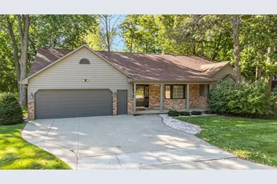 3225 S Scarlet Oak Lane, Appleton, WI 54915 - Photo 1