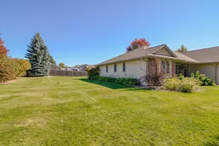1520 Inspiration Ave, Green Bay, WI 54229 - Photo 4