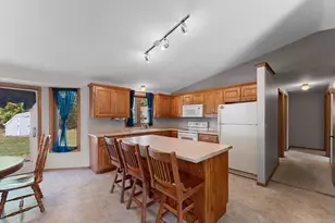 2838 Woodale Ave, Green Bay, WI 54313 - Photo 6