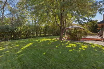 1605 Meadowbreeze Circle, Neenah, WI 54956 - Photo 52