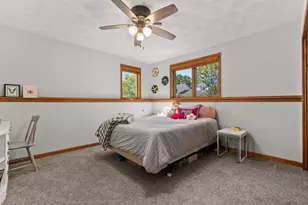 1605 Meadowbreeze Cir, Neenah, WI 54956 - Photo 40