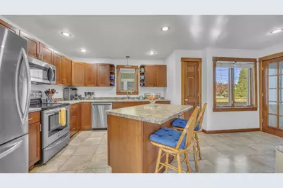 421 E 2nd Street, Fond du Lac, WI 54935 - Photo 10