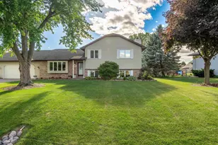 1267 Snowdon Dr, Oshkosh, WI 54904 - Photo 58