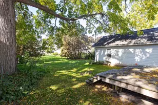 1719 Arizona St, Oshkosh, WI 54902 - Photo 32