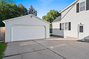 1101 9th St, Green Bay, WI 54304 - Photo 6