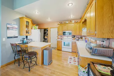 5332 W Pleasant Way, Appleton, WI 54913 - Photo 8