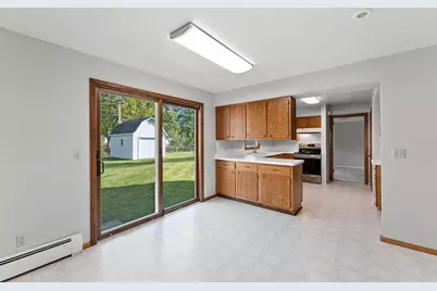 1134 N Locust Street, Green Bay, WI 54303 - Photo 6