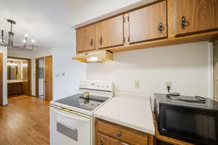 1699 Alcan Dr, Menasha, WI 54952 - Photo 8