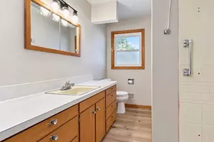 2210 Richmond Ave, Manitowoc, WI 54220 - Photo 22