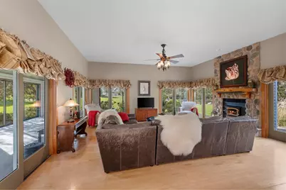 5653 County Road K, New Franken, WI 54229 - Photo 8