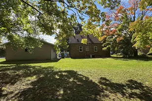 142 Pine St, Brillion, WI 54110 - Photo 26