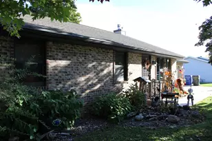 102 S Jefferson St, Bonduel, WI 54107 - Photo 4