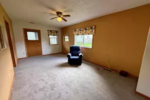 728 W 5th Ave, Oshkosh, WI 54902 - Photo 2